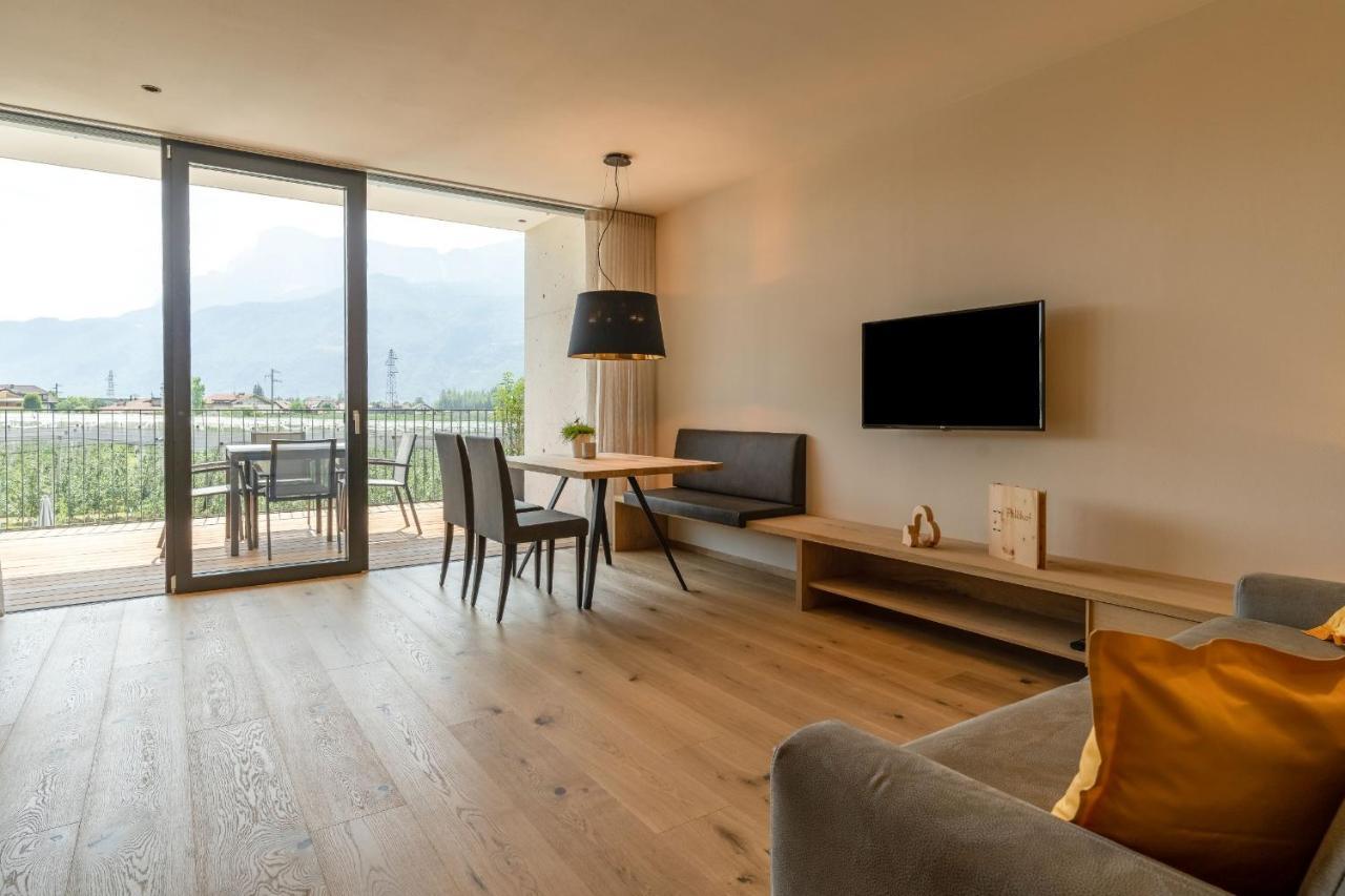 Feldhof Vilpian- Urlaub Auf Dem Bauernhof Appartement Buitenkant foto